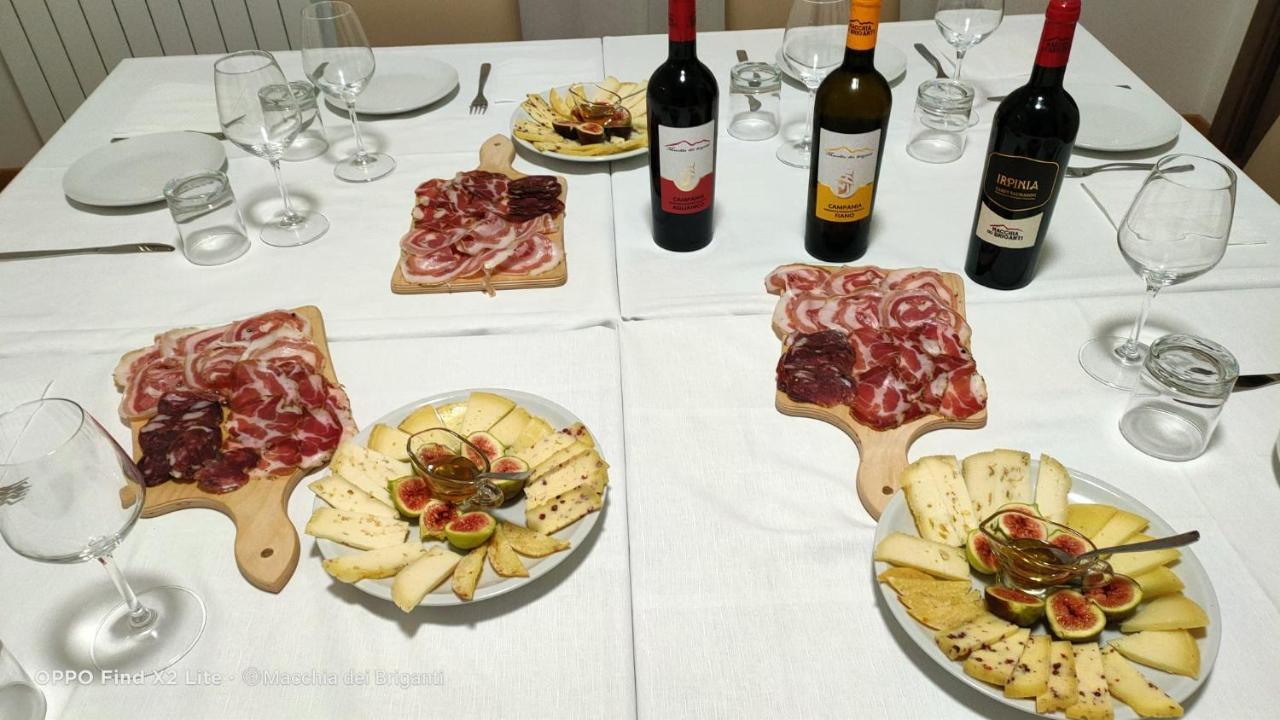 Agriturismo Macchia Dei Briganti - B&B Montefalcione Dış mekan fotoğraf